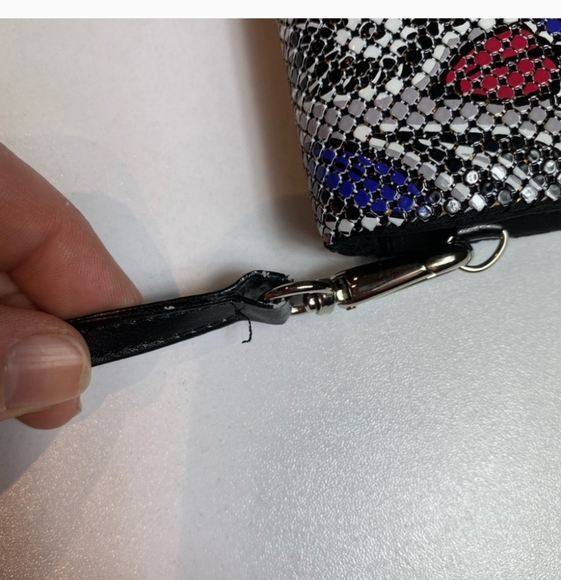 VGC❤️🤍💙Whiting & Davis Crossbody! - Picture 17 of 17